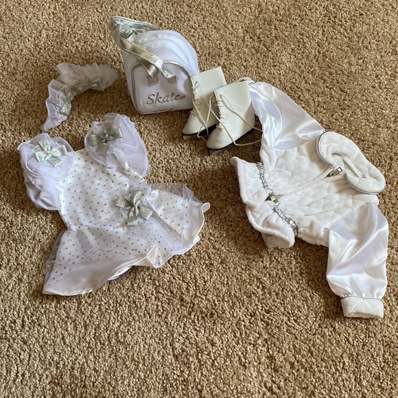 Magic Attic Dolls and Accessories - Picture 6 of 17